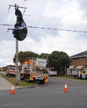 Kite up a power pole