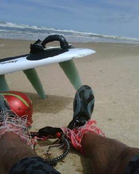 Kitesurfing