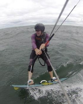 Kitesurfing at Mentone