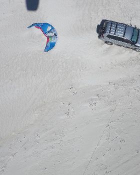 Kitesurfing in West Oz