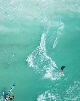 Kitesurfing in West Oz