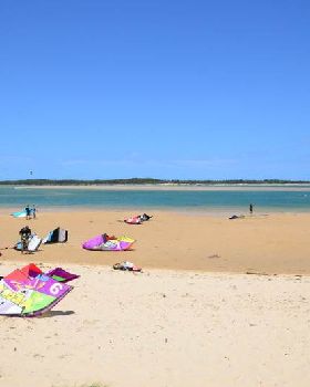 Inverloch kitesurfing