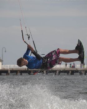 Kitesurfing