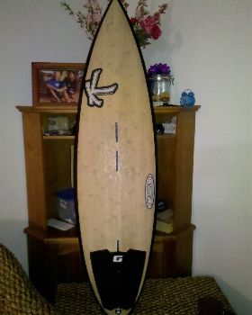 5.9 surf n kite unstrapped strapped