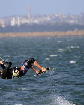 Kitesurfing