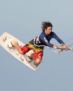 Tai Lewis, Kiteloop