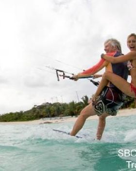 Richard-Branson-kitesurfing-e1336373293180