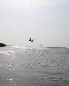 Kitesurfing