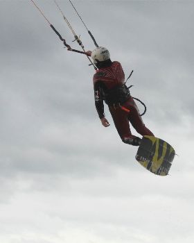 Kitesurfing
