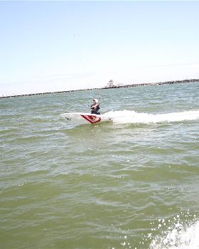 Kitesurfing