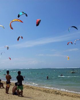 Bali Kitesurf Competition +  injuries
