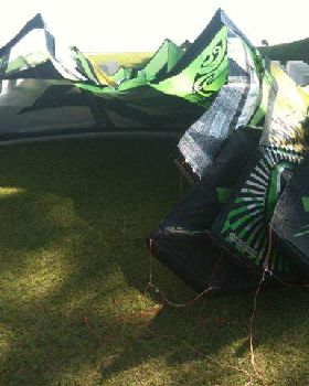 Kitesurfing