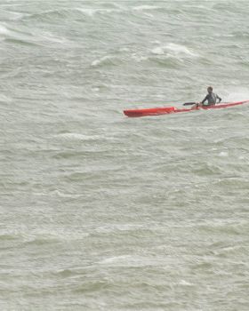 Kitesurfing