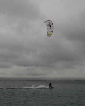 Kitesurfing
