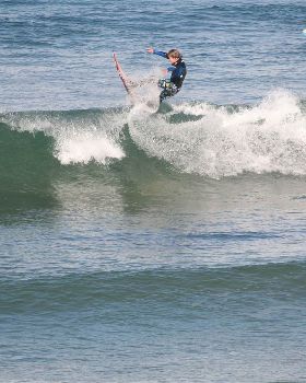 Kitesurfing