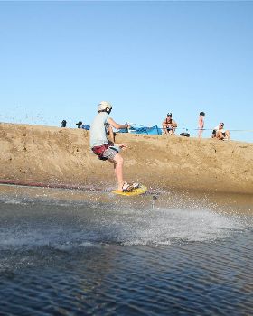Kitesurfing