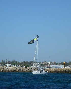 Kite vs. yacht