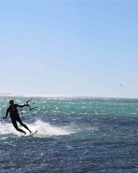 Kitesurfing