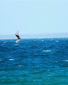 Kitesurfing