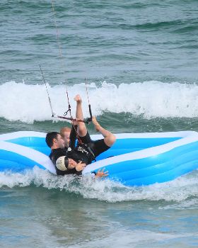 Kitesurfing