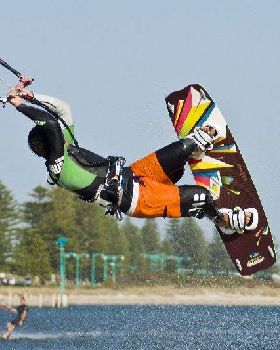 Kitesurfing the 'Pond', 19th December, 2012