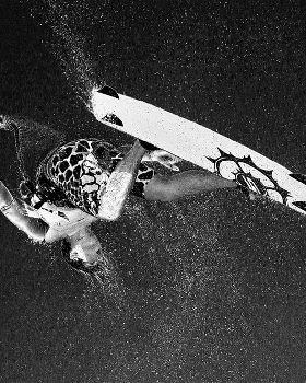 Rider: Andy Yates www.Intheloopkiteboarding.com