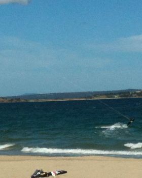 Kitesurfing