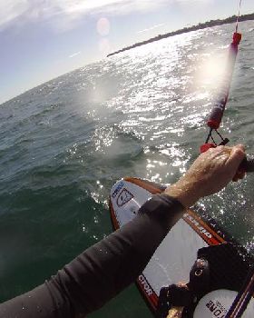 Kitesurfing downwinder Mentone to Port Melbourne