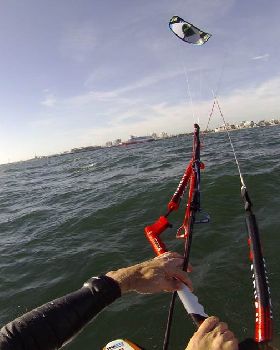 Kitesurfing downwinder Mentone to Port Melbourne
