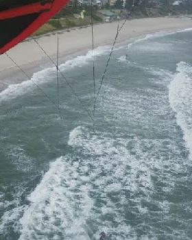 Kitesurfing Hampton 30 knots