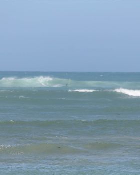 Kitesurfing