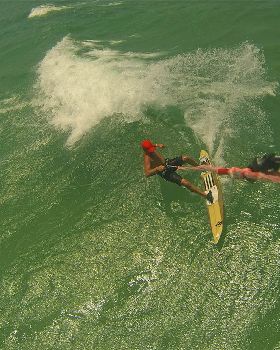 Kitesurfing