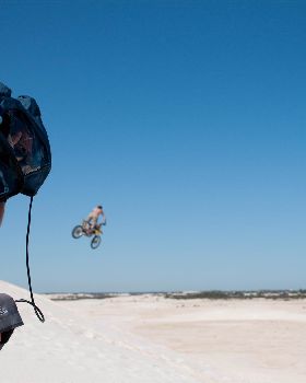 Kitesurfing