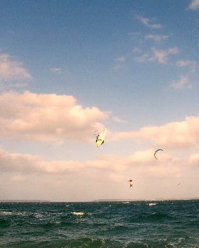 Kitesurfing