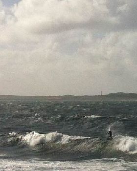 Kitesurfing