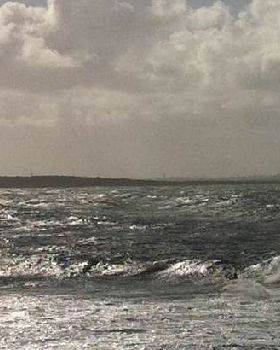 Kitesurfing