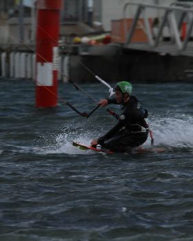 Kitesurfing