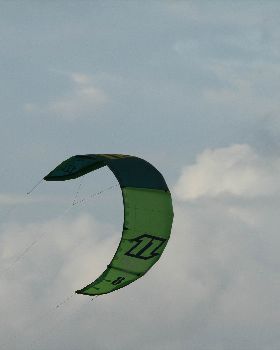 Kitesurfing