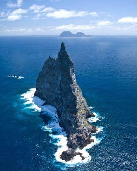 Ball's Pyramid & Lord Howe Distant