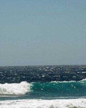 Kitesurfing