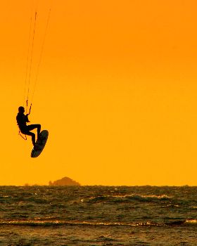 Kitesurfing
