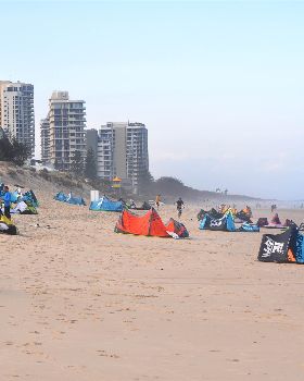 Kitesurfing