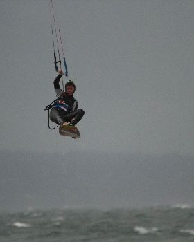 Kitesurfing