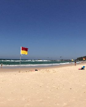Currumbin Alley 4th Jan 2014