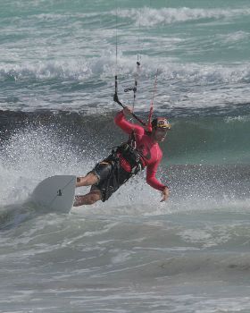 Kitesurfing