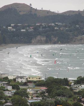 kiteboarding in orewa