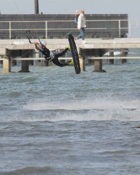 Kitesurfing