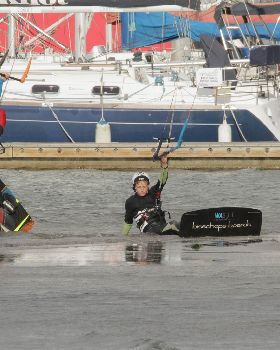 Kitesurfing
