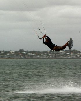 Lone Kiter Wello