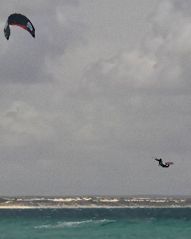 Kitesurfing